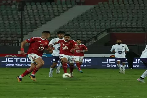 دقيقة بدقيقة.. الأهلي 1-1 المصرية للاتصالات.. بطاقة حمراء (فيديو)